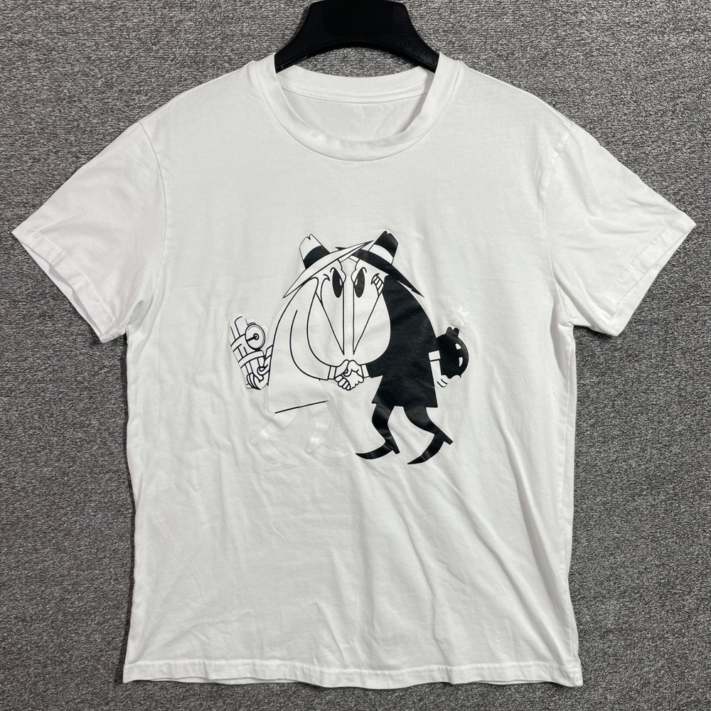 Spy vs Spy Graphic T-Shirt White Mad Magazine Cartoon Short Sleeve Tee